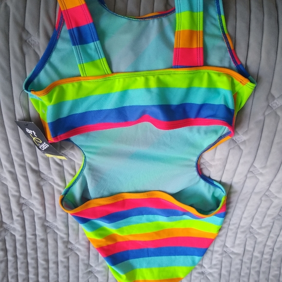 New swimsuit rainbow colorful - Picture 2 of 3